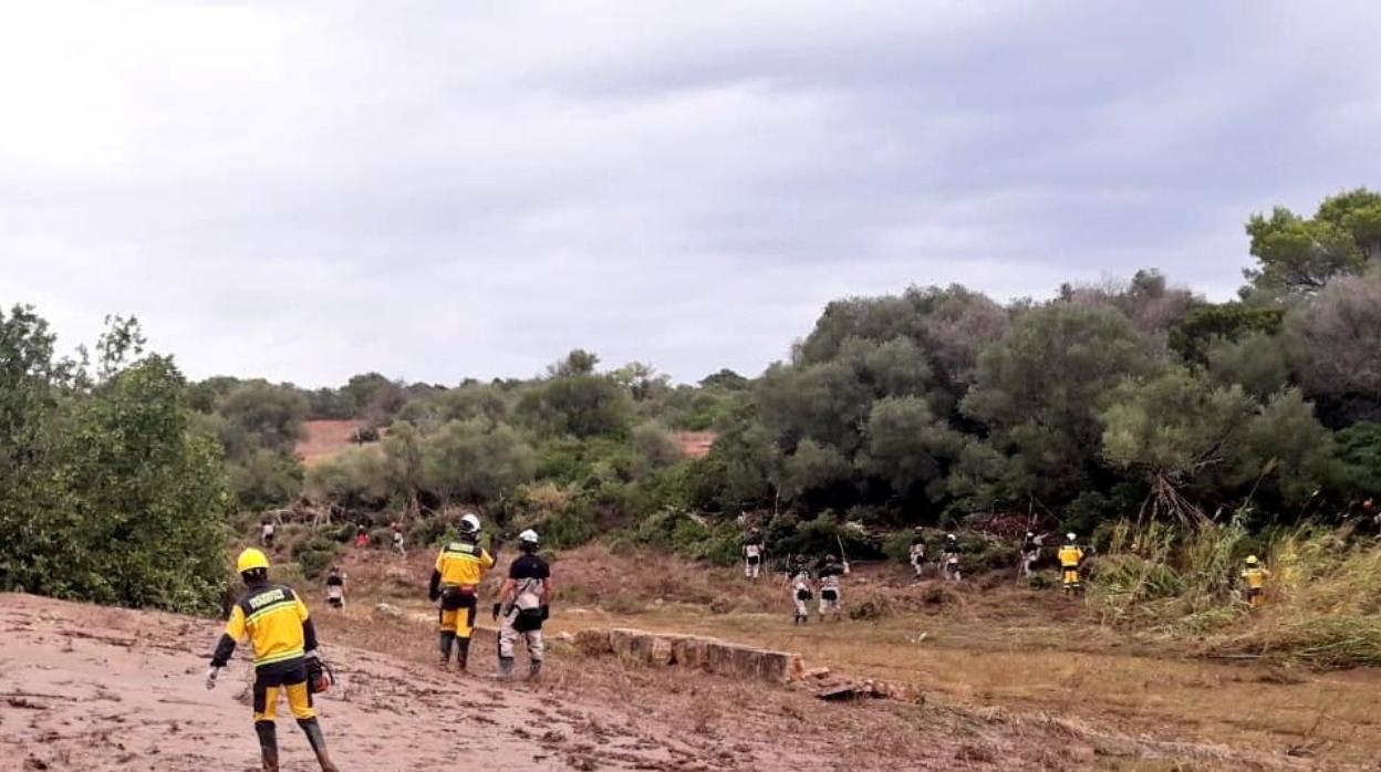 Personal de la UME durante las labores de búsqueda tras las inundaciones en Sant Llorenç des Cardassar en octubre de 2018