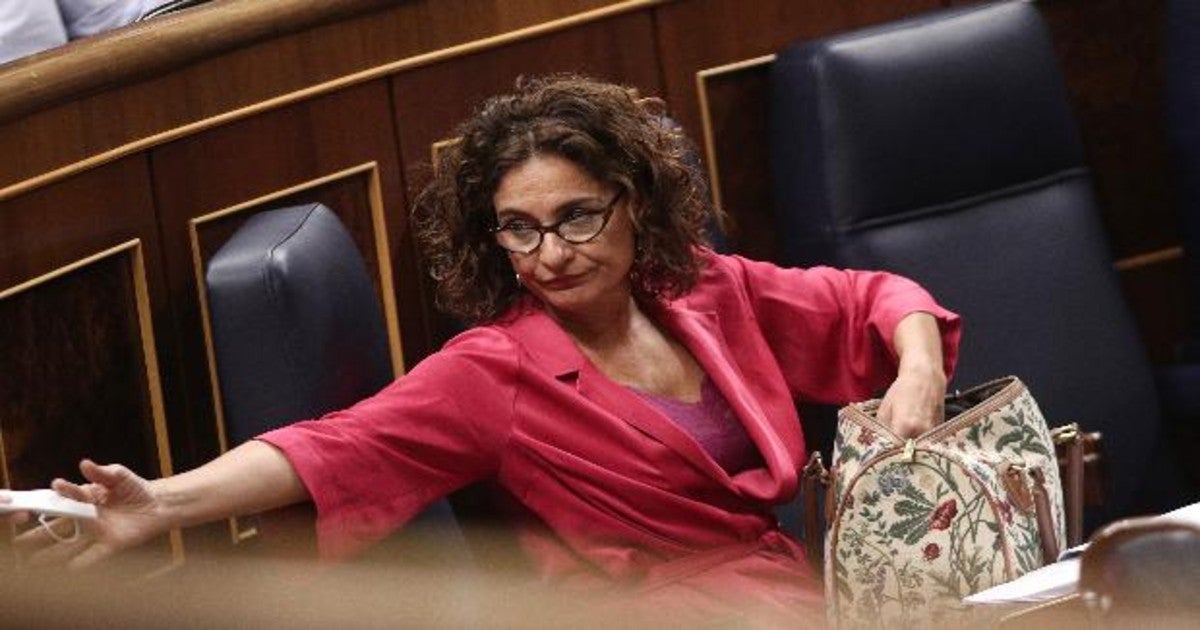 La portavoz del Gobierno, María Jesús Montero, esta semana en el Congreso