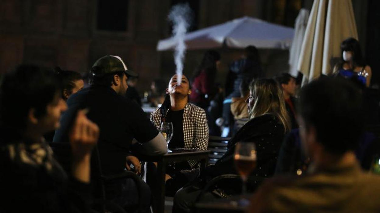 Una terraza en Santiago de Compostela durante la desescalada