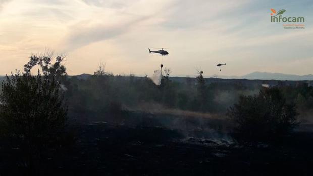 Controlado un incendio en Talavera junto al puente atirantado