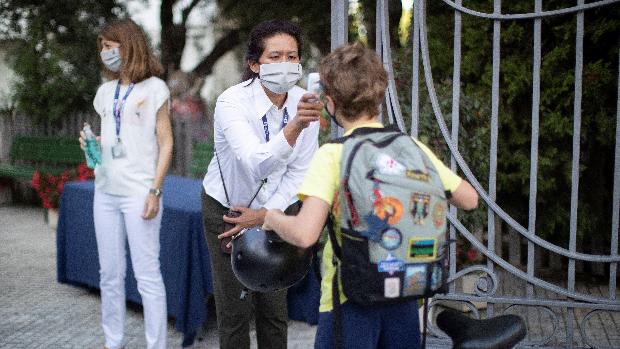 Cataluña arranca el curso escolar de la incertidumbre