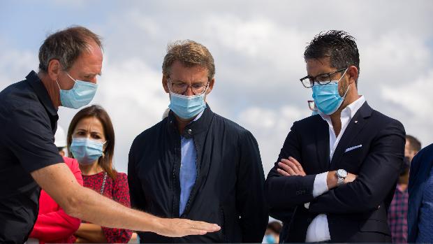 Feijóo ve un «clásico» la intencionalidad de los fuegos y el BNG pide que comparezca el conselleiro de Medio Rural