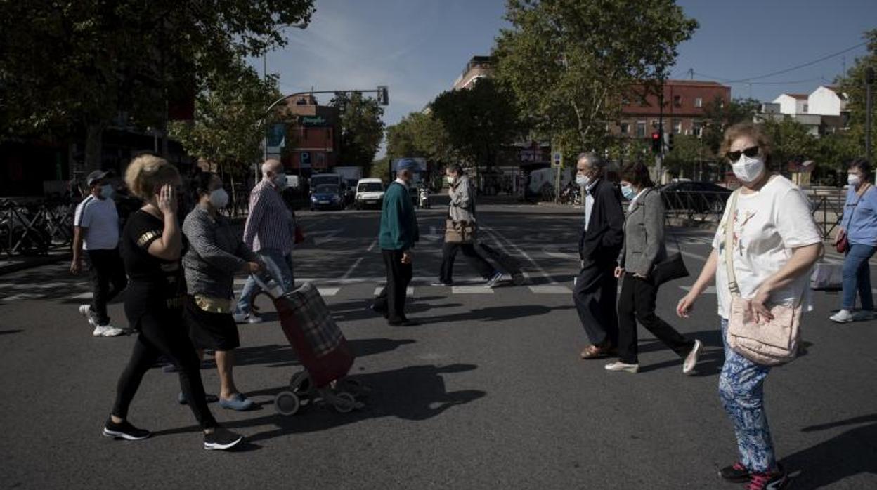 Calle de Alcalá, a la altura de su cruce con la calle Arturo Soria y la avenida de la Institución Libre de Enseñanza