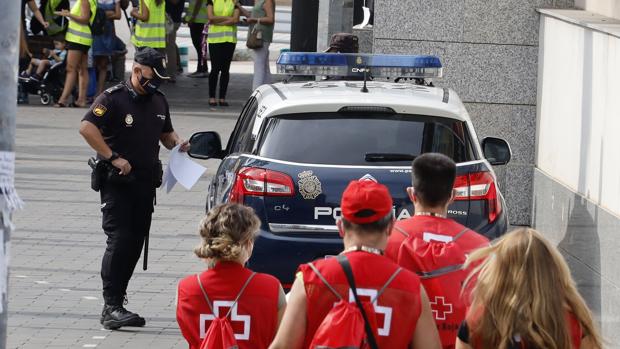 Desalojan a un okupa de la casa de un hombre fallecido en Denia