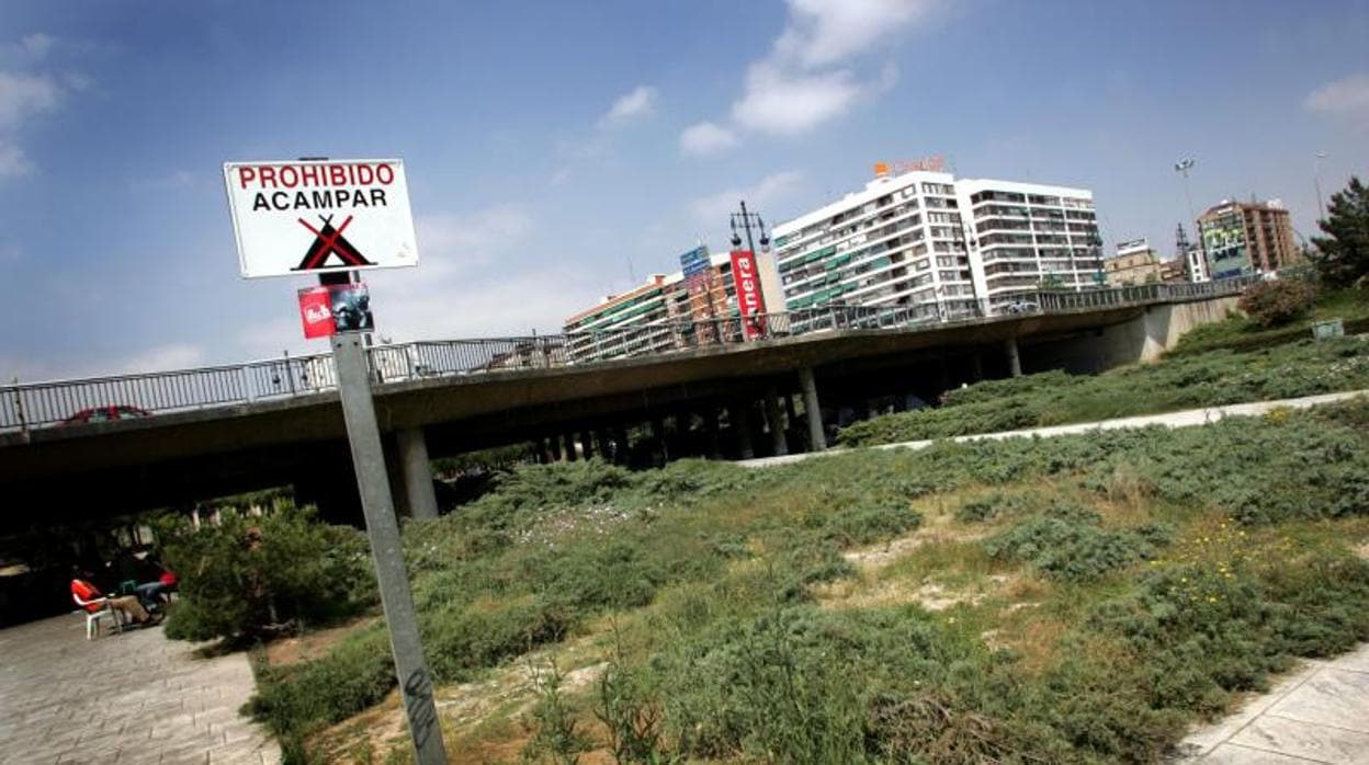 Un puente sobre el Turia en Valencia, en imagen de archivo