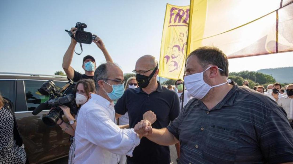 Turull, Romeva y Junqueras, en las puertas de Lledoners hace unas semanas