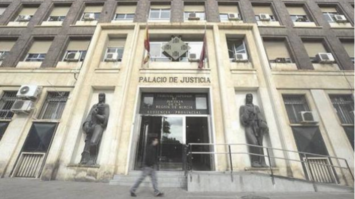 Fachada de la sede judicial de Murcia