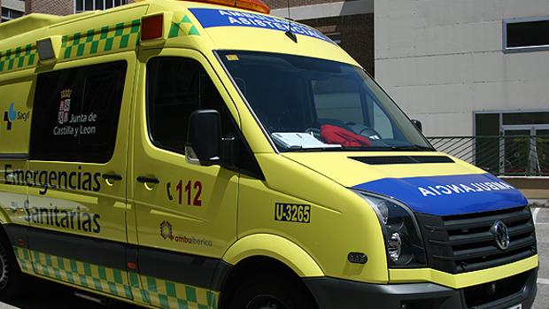 Fallece un hombre de 47 años al salirse de la vía y volcar su turismo en Villar del Buey (Zamora)