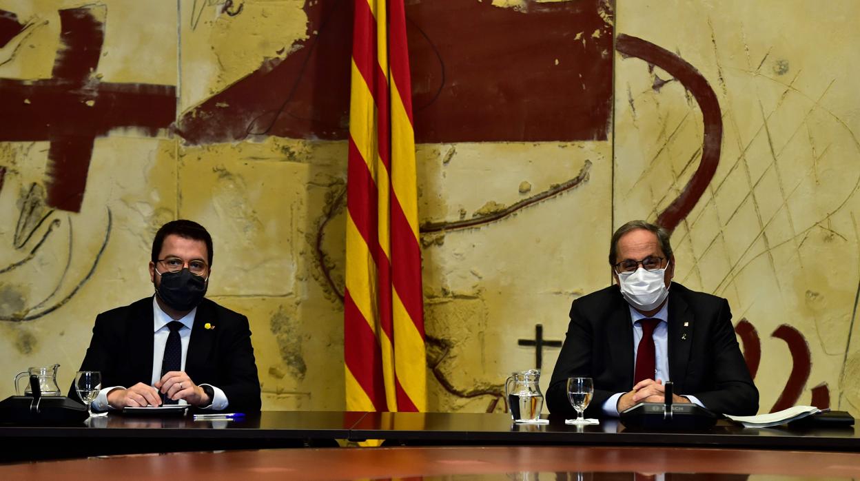 El vicepresidente Aragonès asumirá el cargo en calidad de sustituto/ Vídeo: Quim Torra sale del Palau tras su parlamento sobre su inhabilitación como President