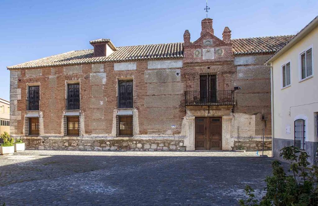 Fachada del Palacio de Clavería