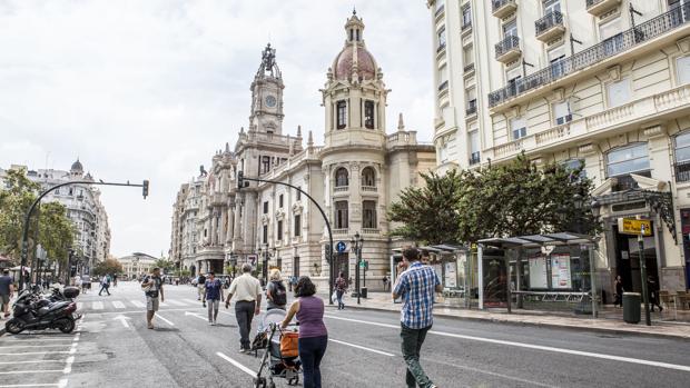 Convocan concentraciones en Valencia el 9 d'Octubre pese a las advertencias sanitarias del coronavirus