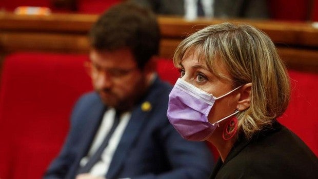 La consejera catalana califica de «circo» la reunión con Sanidad y pide limitar los movimientos desde Madrid