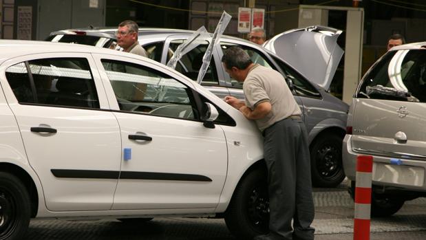 Las ventas de los concesionarios aragoneses se desploman: 5.200 coches menos que hace un año