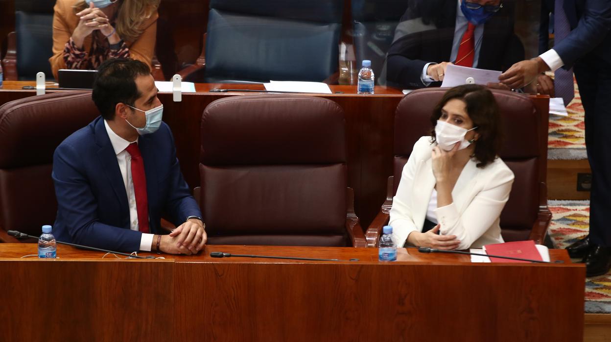 Ignacio Aguado e Isabel Díaz Ayuso en la Asamblea de Madrid