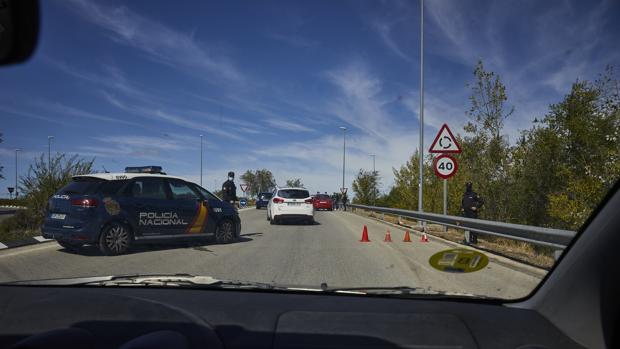 Confinamiento en Madrid: un solo control de camino a seis localidades cerradas