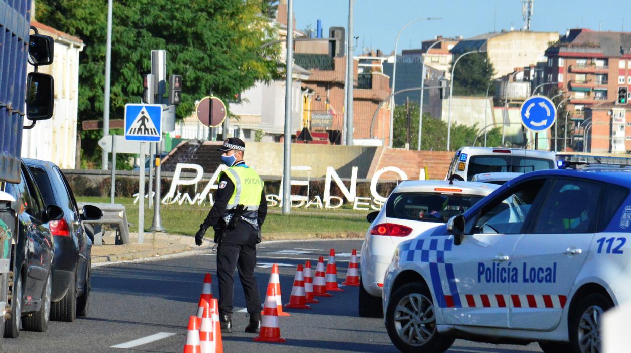 Control policial a la entreda de Palencia