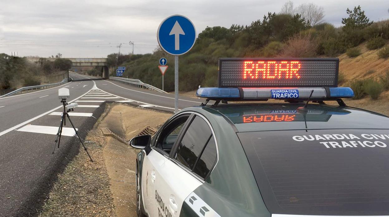 Detenido en Salamanca el conductor de un vehículo que circualaba a 224 kilómetros por hora por la A-62