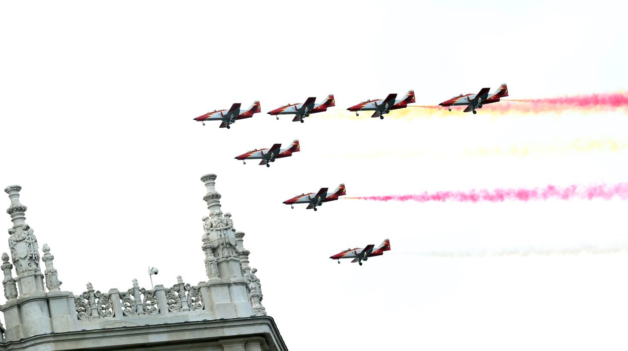 Desfile de las fuerzas armadas de años anteriores