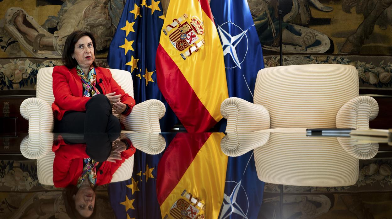 Margarita Robles, en su despacho del Ministerio de Defensa