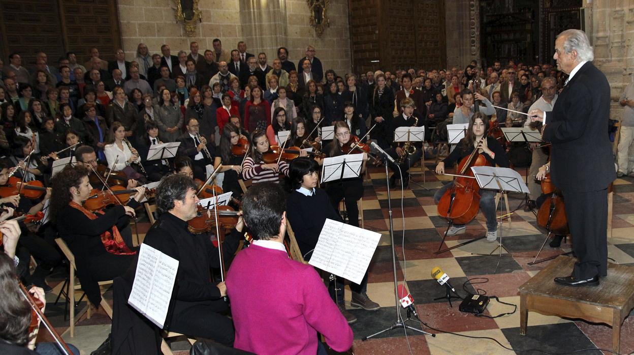 Interpretación del tradicional villancico a San Frutos, en la Catedral de Segovia en una pasada edición