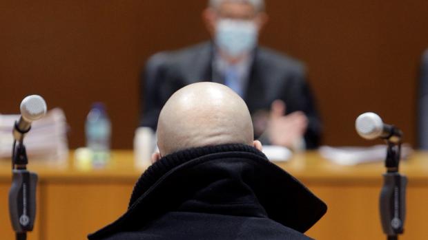 El acusado de degollar a su mujer asegura que «es lo que ella quería»