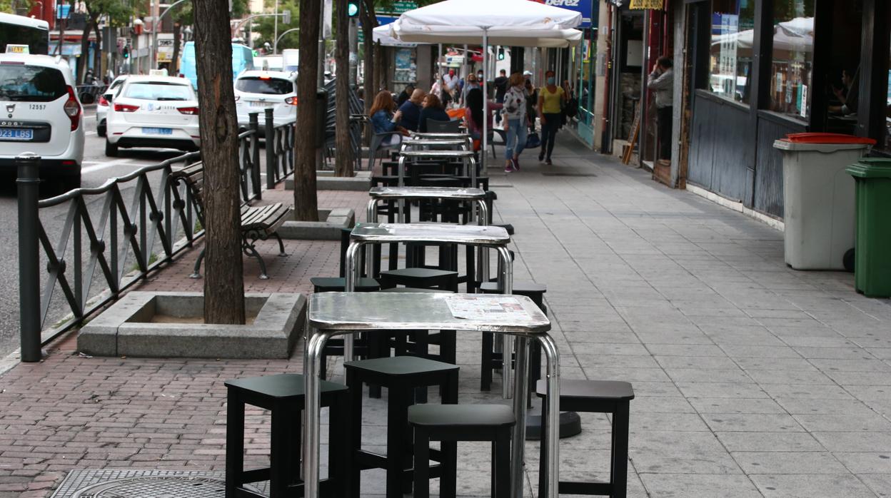 Terraza de un bar en Puente de Vallecas