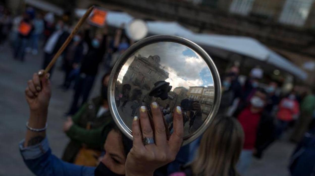 Protesta de los hosteleros por las restricciones en Ourense, la ciudad más afectada por el coronavirus en Galicia