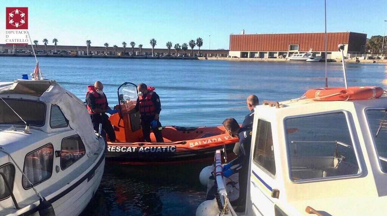 Efectivos de Bomberos del Consorcio de Castellón en la intervención en el puerto de Benicarló