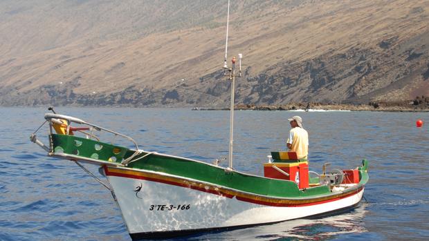 Pescadores canarios denuncian que sus ordenadores identifican las aguas como marroquíes