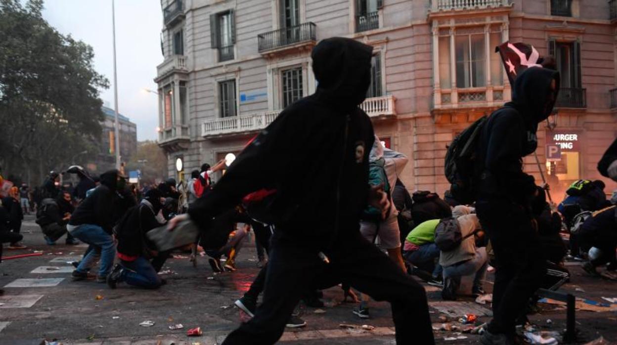 Urquinaona: un año de la batalla más salvaje en la historia reciente de Cataluña