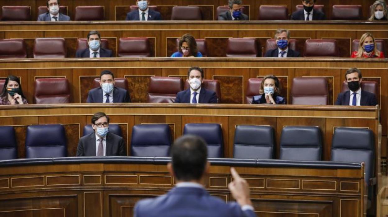 Pedro Sánchez, en el Congreso de los Diputados/ La reforma del CGPJ y la moción de censura, protagonistas del debate político