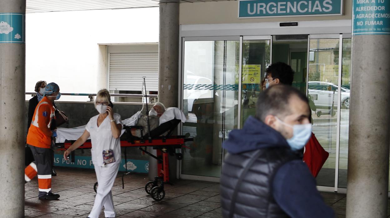 La acelerada propagación del Covid está poniendo en crecientes apuros a algunos hospitales de Aragón