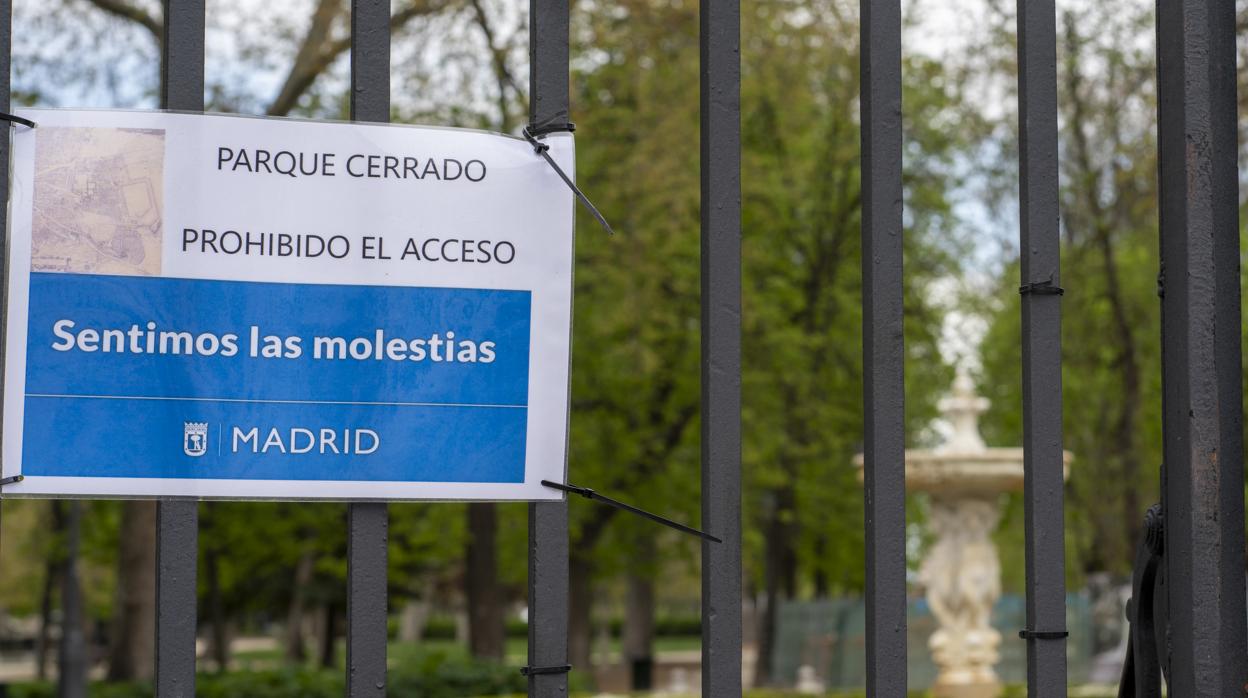 El Retiro y ocho grandes parques madrileños cierran sus puertas esta tarde