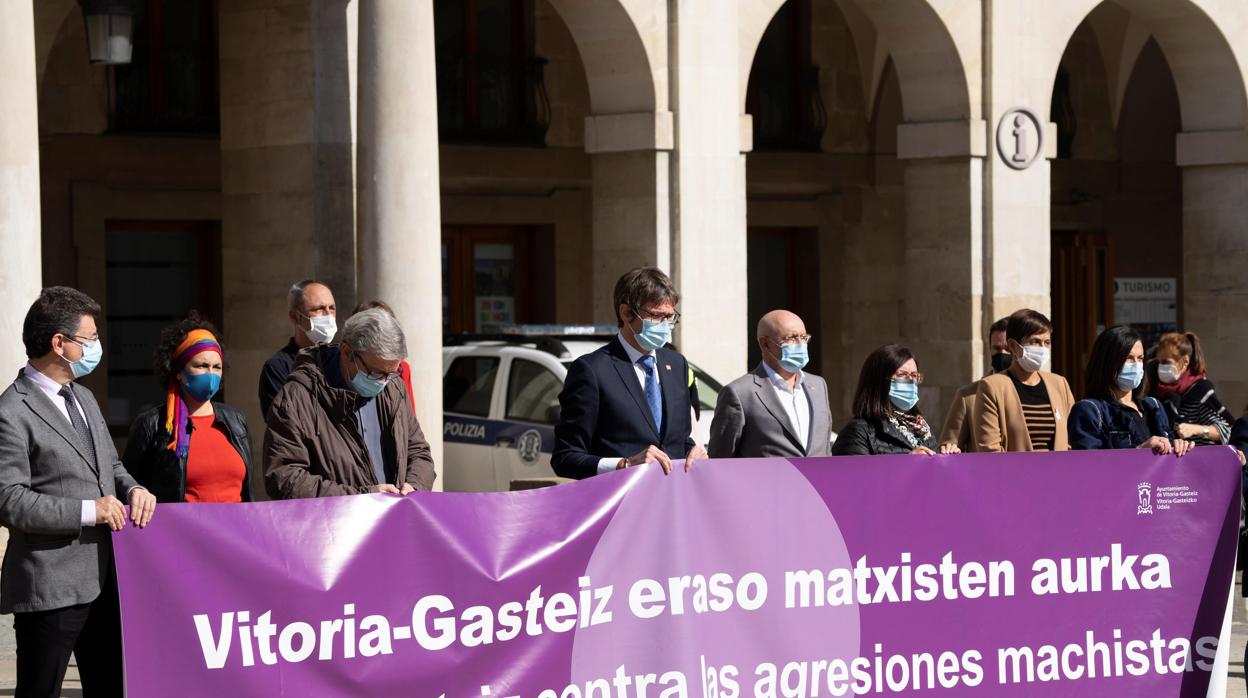 Concentración en Vitoria contra la violencia machista tras el último apuñalamiento.