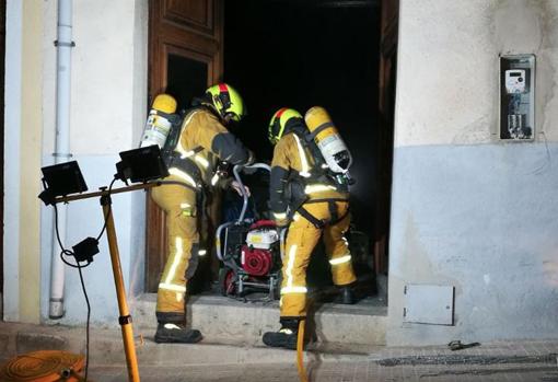 Muere un hombre en el incendio de una casa en Tárbena (Alicante)