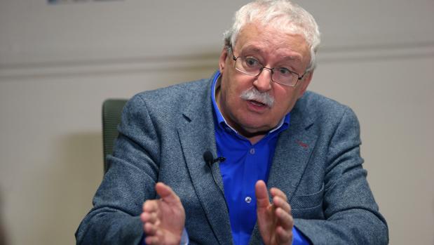 Joaquín Leguina: «El PSOE no existe, es una sigla propiedad de un señor llamado Pedro Sánchez»