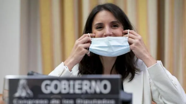 La cruzada machista que arrincona a Podemos: Montero justifica la expulsión de Rodríguez de baja por maternidad