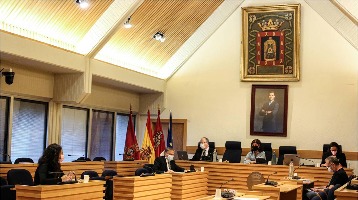 El pleno del Ayuntamiento de Ciudad Real aprueba cancelar su deuda bancaria