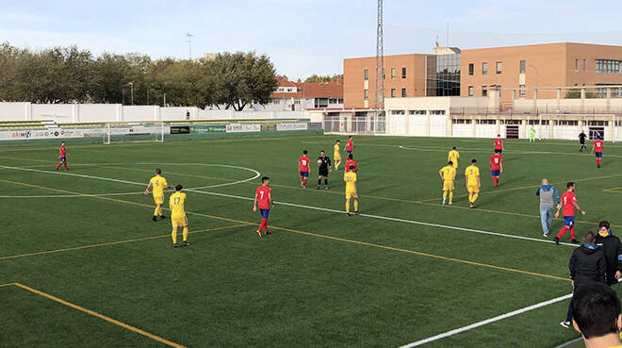 Un jugador del equipo de fútbol de La Solana da positivo por coronavirus