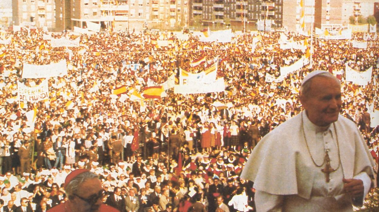 Juan Pablo II en el Polígono de Toledo con Marcelo González