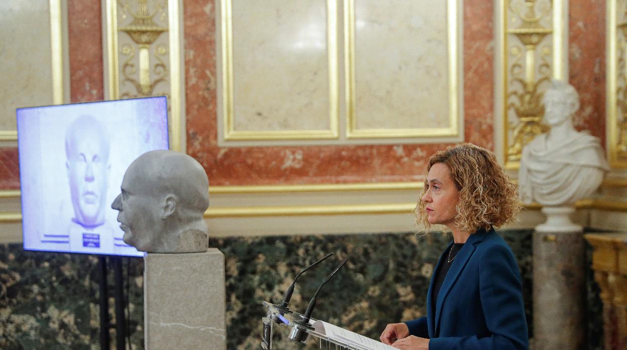 La presidenta de la Cámara Baja, Meritxell Batet, durante el homenaje que el Congreso ha rendido este martes a Manuel Azaña en conmemoración del 80 aniversario de su muerte