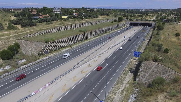 Boadilla solicita a Ábalos un tercer carril en la M-50