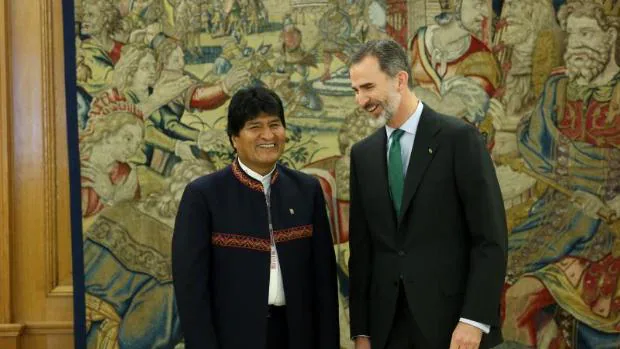 Primer encuentro del Rey con el delfín de Evo Morales