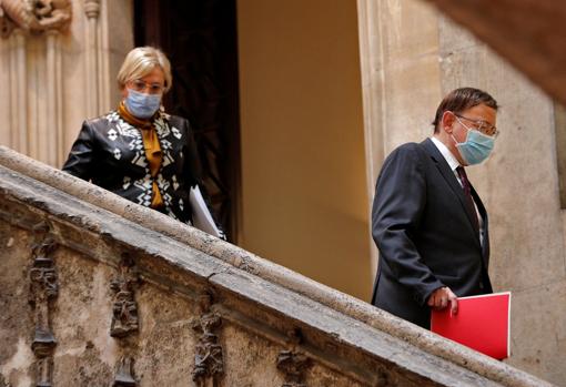 Imagen de la consellera de Sanidad, Ana Barceló, junto al presidente de la Generalitat, Ximo Puig