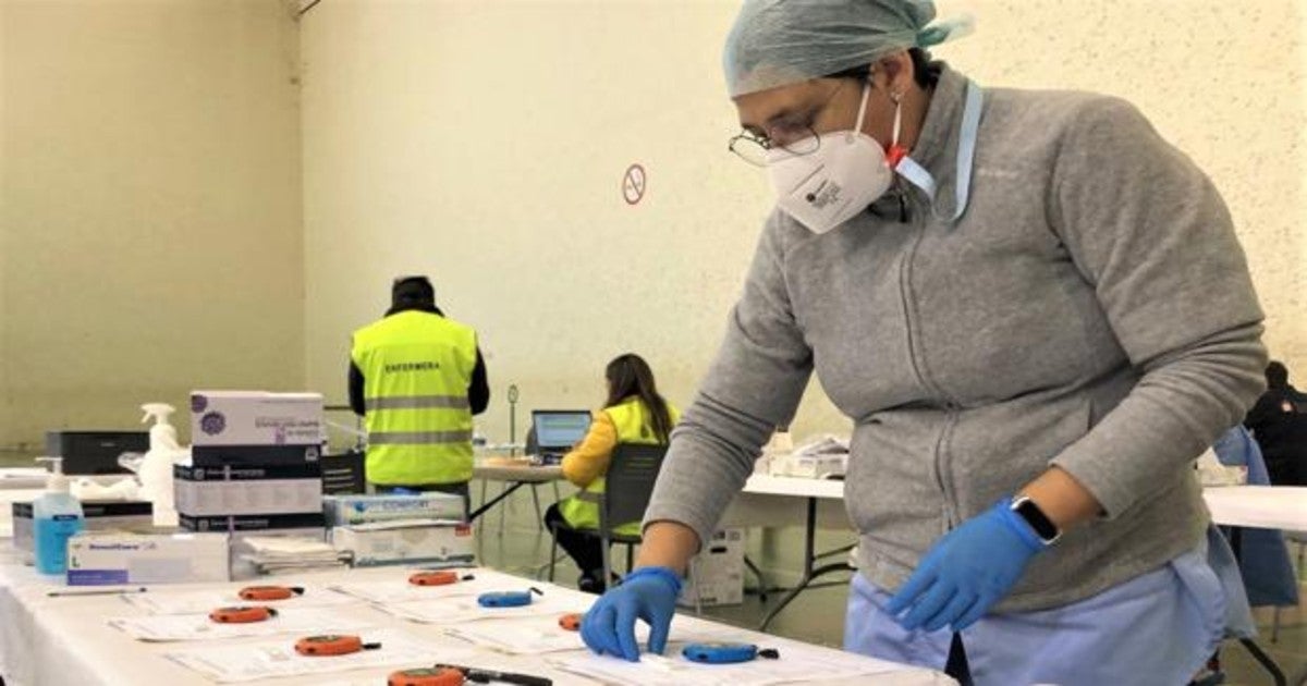 Imagen de cribados de Covid-19 entre la población de Ribaforada estos días pasados