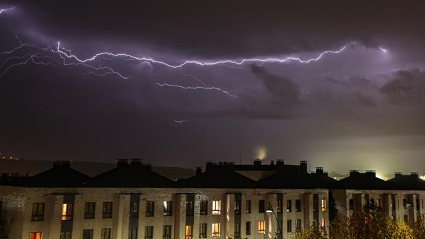 Las tormentas descargan más de 1.000 rayos en la Comunidad