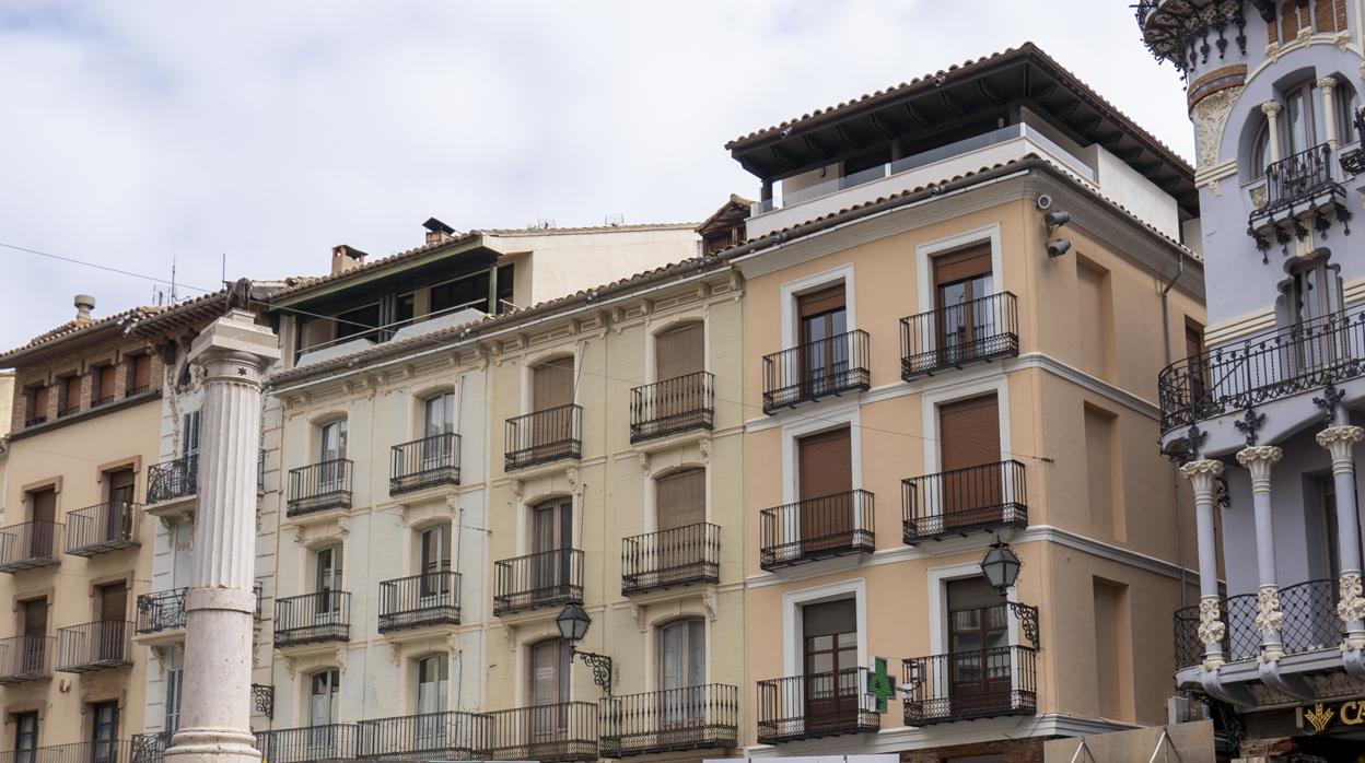 Viviendas en la emblemática Plaza del Torico de Teruel. Esta es la capital de provincia con los alquileres más baratos de toda España