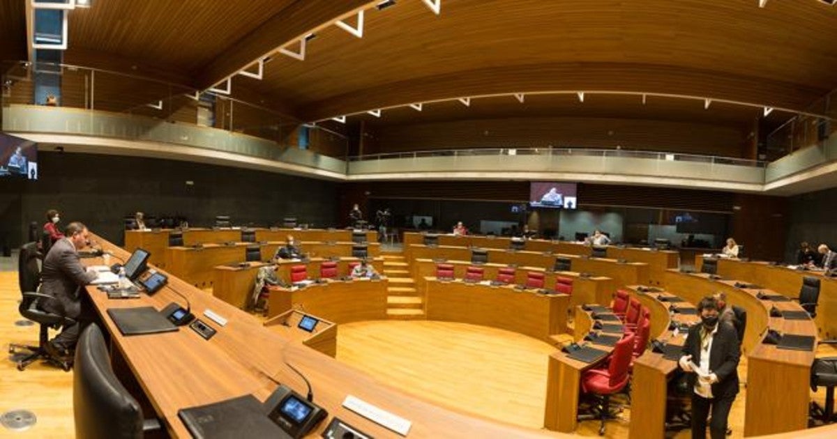 Vista de una sesión de l Parlamento de Navarra