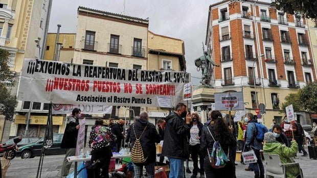 Acuerdo para reabrir el Rastro de Madrid el domingo 22 de noviembre tras ocho meses cerrado