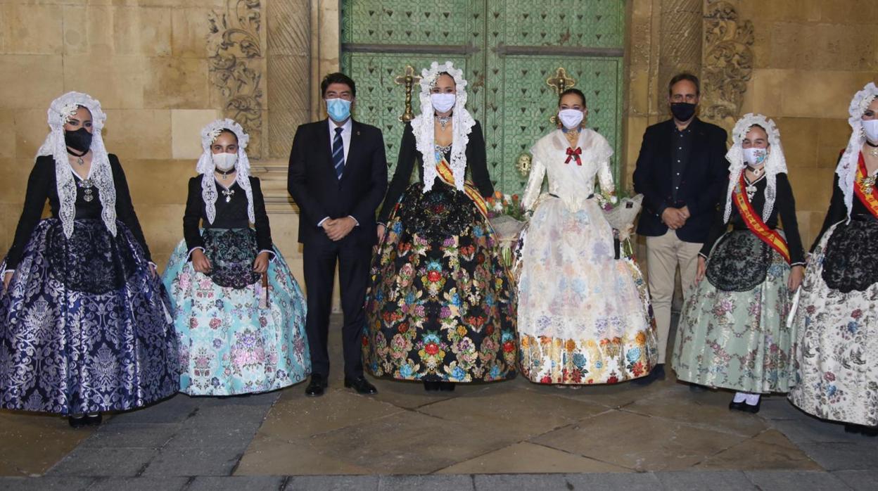 El alcalde de Alicante en un acto de proclamación de Bellea en una comisión de Fogueres este fin de semana